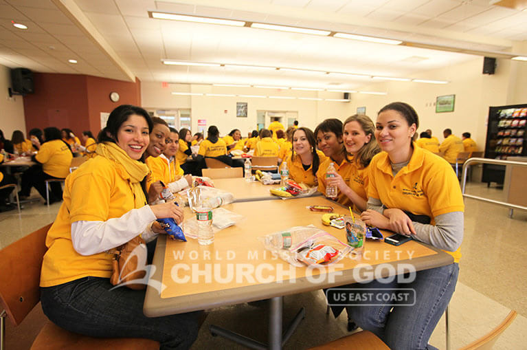 yellow shirt, volunteers