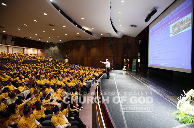 yellow shirt, volunteers
