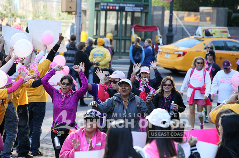 WMSCOG, World Mission Society Church of God, Chruch of God, Yellow shirts, cheering, volunteering, smile campaign, breast cancer awareness, avon, avon breast cancer walk, pink, fight cancer