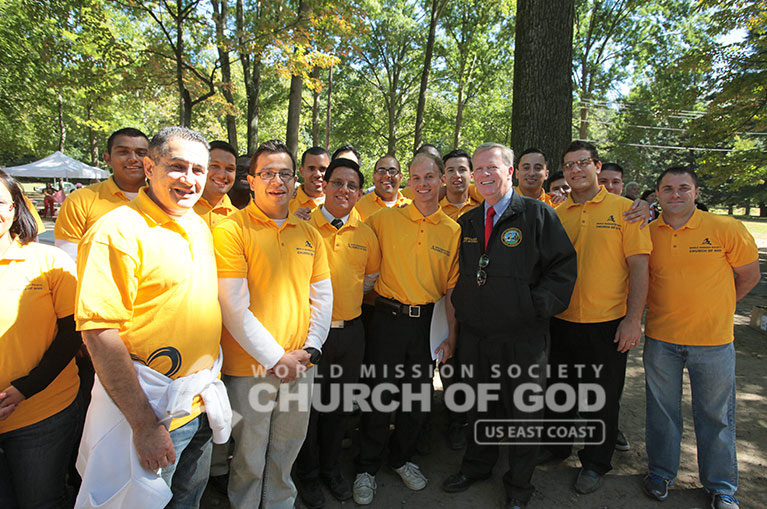 Bergen County Senior Picnic, world mission society church of god, paramus, board of chosen freeholders, senior citizens, chris christie, hurricane sandy, yellow shirts,