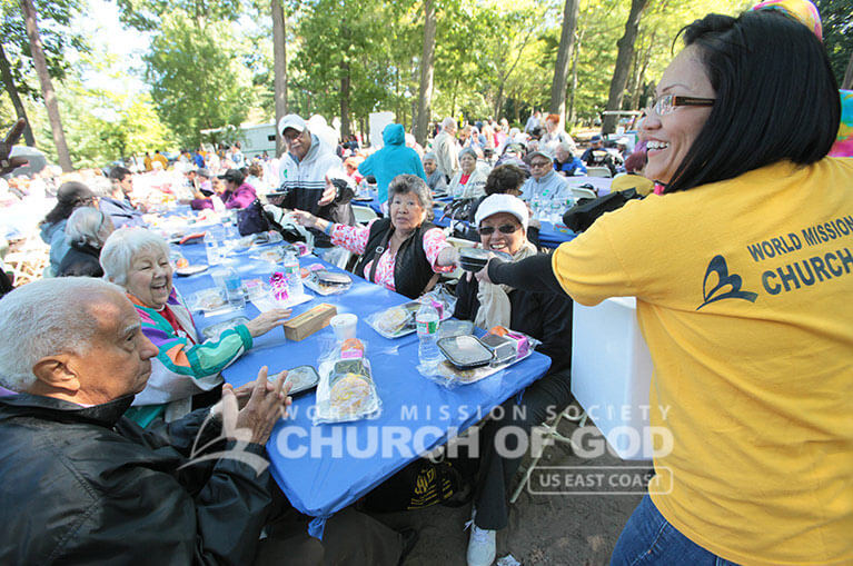 Bergen County Senior Picnic, world mission society church of god, paramus, board of chosen freeholders, senior citizens, chris christie, hurricane sandy, yellow shirts,