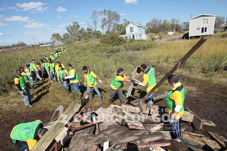 good Samaritan, Jamaica bay, hurricane sandy, rockaway, world mission society church of god, american littoral society, volunteer, sandy debris