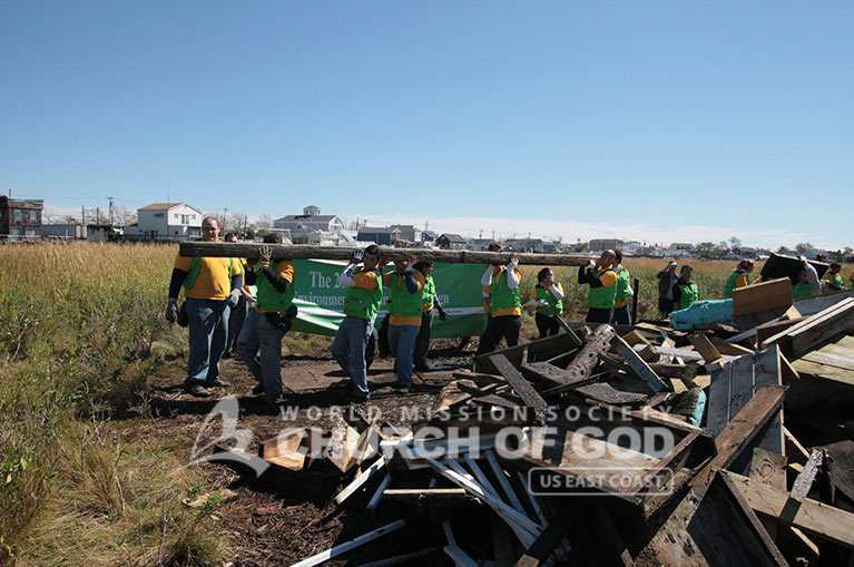 good Samaritan, Jamaica bay, hurricane sandy, rockaway, world mission society church of god, american littoral society, volunteer, sandy debris