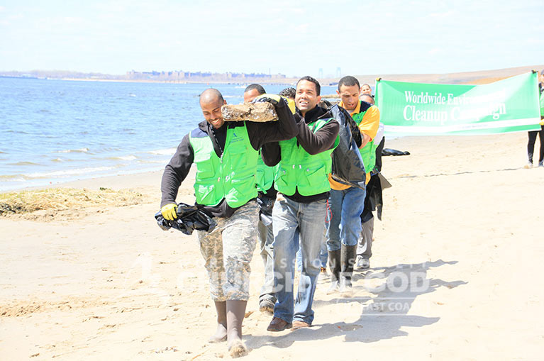 World Mission Society Church of God, WMSCOG, Cleanup, Jamaica Bay, Beach, Environment, Environmental Cleanup, Volunteer, New York, Passover, American Littoral Society
