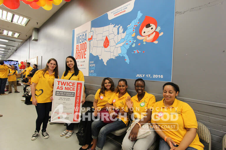 east coast mega blood drive 2016, world mission society church of god, ridgewood, yellow shirt, volunteer