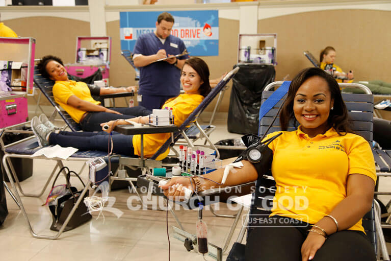 east coast mega blood drive 2016, world mission society church of god, new windsor, yellow shirt, volunteer