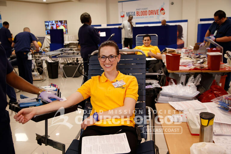 east coast mega blood drive 2016, world mission society church of god, new windsor, yellow shirt, volunteers