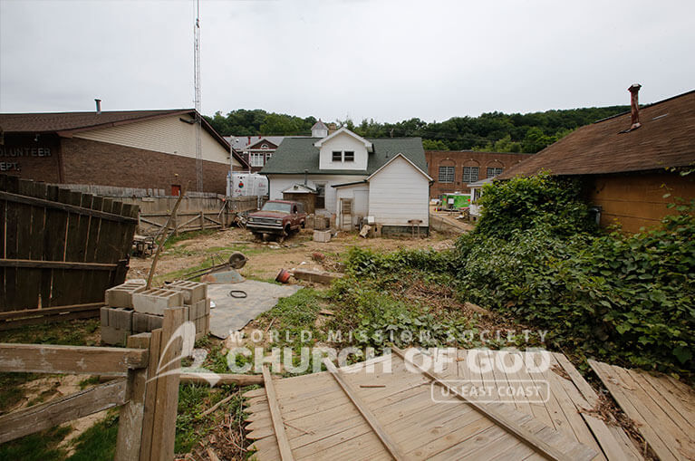 WV, West Virginia Flooding, World Mission Society Church of God, wmscog, volunteers, disaster relief, cleanup, Church of God
