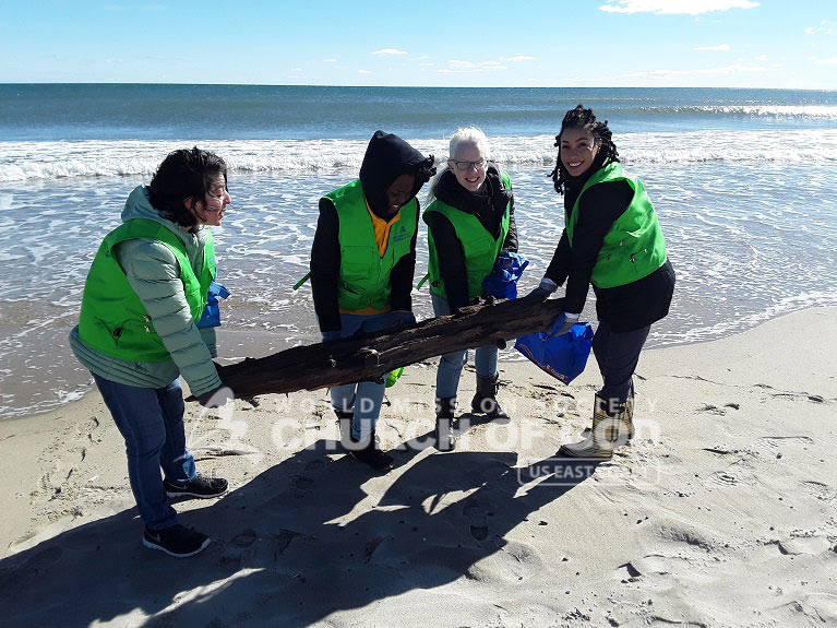 world mission society church of god, wmscog, church of god, church of god in new hampshire, hampton beach cleanup, yellow shirt volunteers, environmental protection